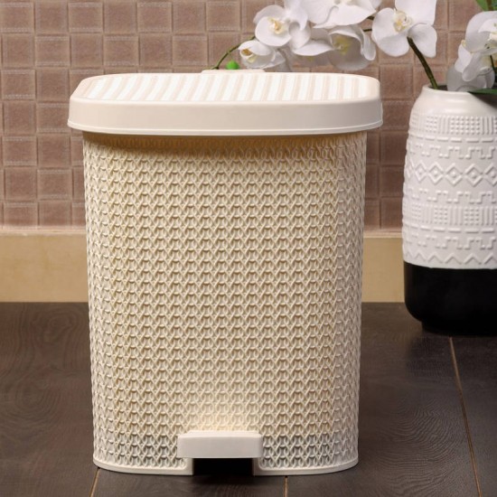 Rattan Trash Can Large